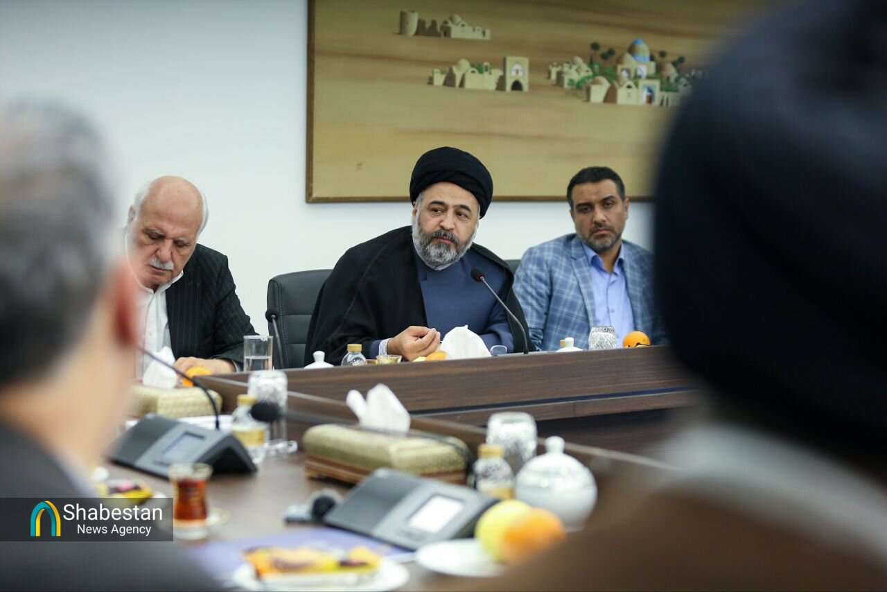 توفیقات ستاد بزرگداشت دهه کرامت در مردمی بودن برنامهها و خدمت کریمانه/ مجمع پیشکسوتان دهه راهاندازی میشود