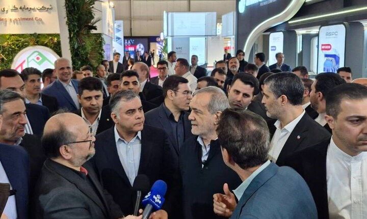 بازدید رئیس‌جمهور از بیست‌ونهمین نمایشگاه صنعت