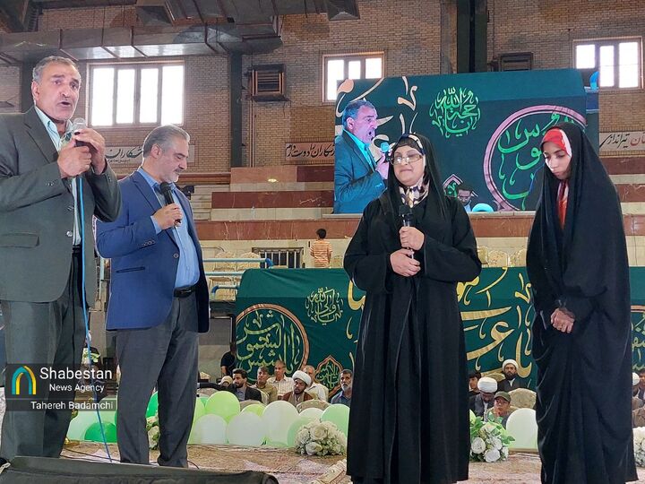 استقبال ۱۲۰ هزار نفر کرمانی از زندگی با آیه‌ها/ جشنی با چاشنی خاطرات استاد ابوالقاسمی