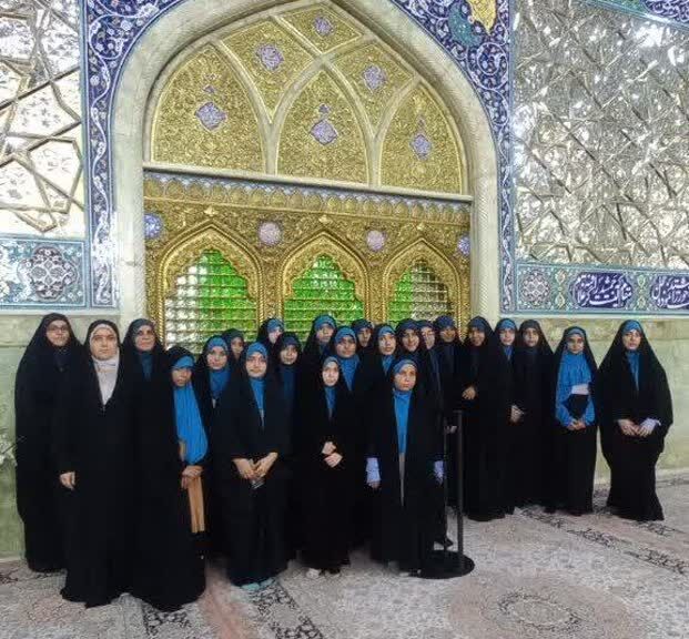 آئین غبارروبی حرم مطهر حضرت معصومه(س) با حضور فعالان مسجدی البرز