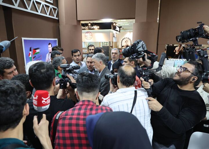 صالحی: نمایشگاه کتاب محفلی برای گسترش دیپلماسی فرهنگی است