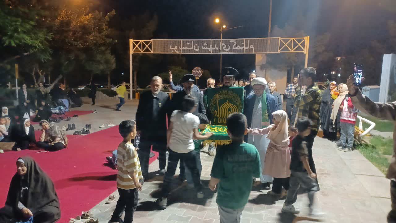 از گلزار شهدا تا مساجد شهر؛ عطر حرم امام رضا(ع) در بیرجند پیچید