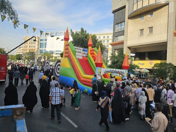 اجتماع امام رضاییها؛ عشق و ارادتی به امام هشتم که در تار و پود زندگی مردم ایران تنیده شدهاست