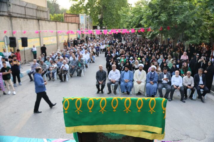 کاروانی که عشق می‌‍دهد و مردمی که عاشق‌تر می‌شوند