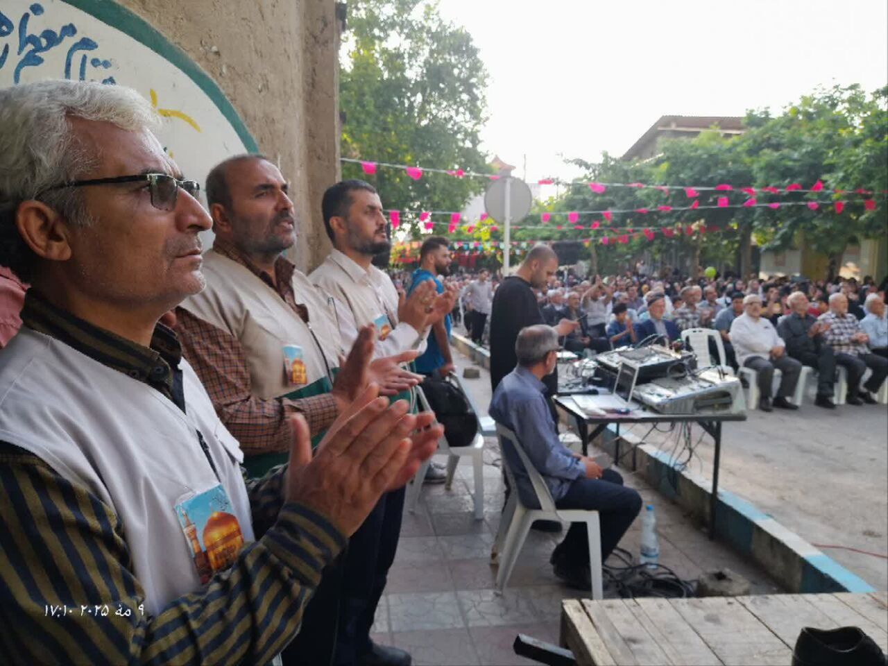 کاروانی که عشق میدهد و مردمی که عاشقتر میشوند