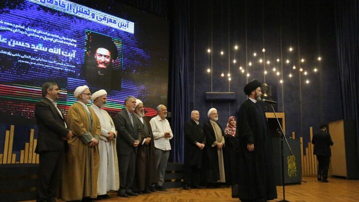 ۱۲ خادم فرهنگ رضوی در عرصه ملی و بین‌الملل معرفی شدند