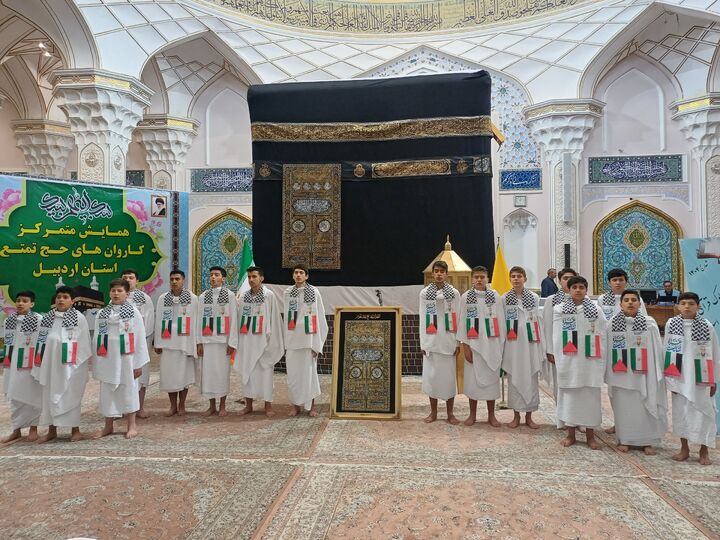 اعضای کانون فرهنگی هنری الهادی (ع) که با سرود عجین شده‌اند