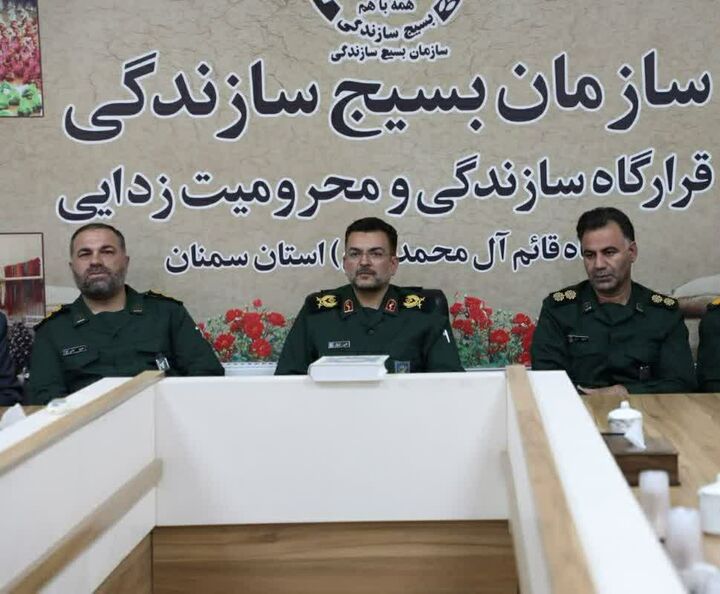 بسیج سازندگی در صف اول تحقق گام دوم انقلاب قرار دارد