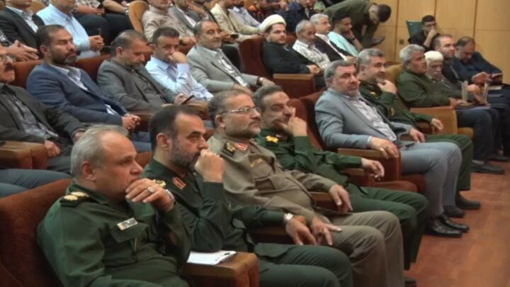 همایش طلایه داران اقتصاد مقاومتی در رشت برگزار شد