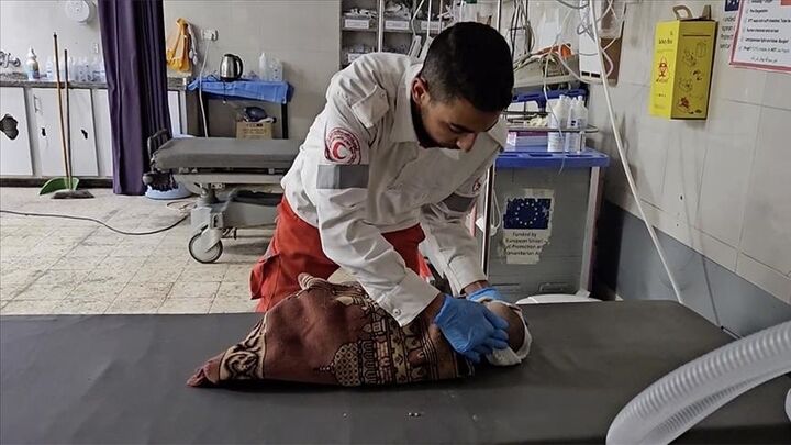 شهادت ۱۰ فلسطینی در حمله جنگنده‌های صهیونیستی به غزه / حمله به مسجد جبالیا