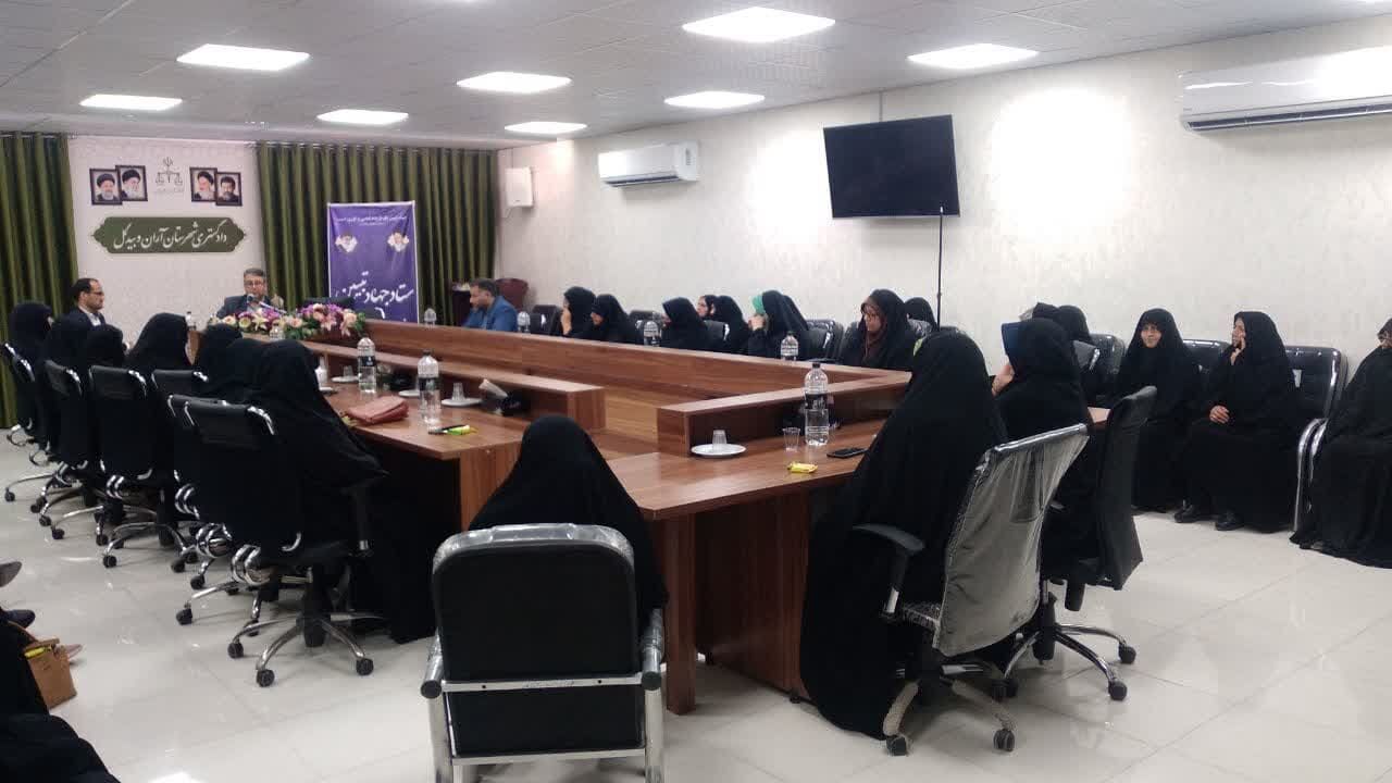 هیئات مذهبی و بانوان مبلغه ظرفیت بزرگی برای کاهش آسیبهای اجتماعی دارند