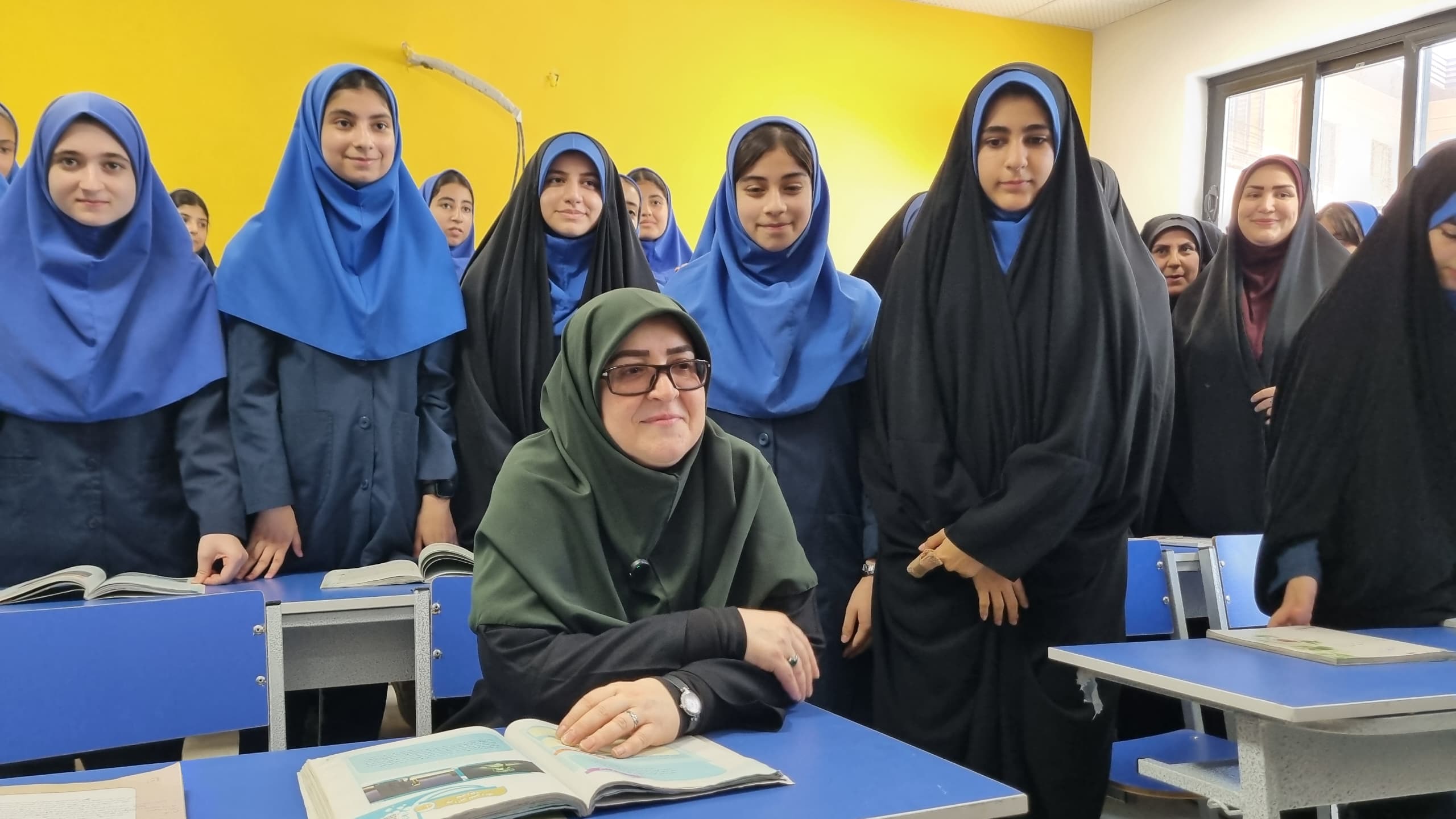 از افتتاح مدرسه خیرساز تا راهبرد توسعه ای دولت چهاردهم با کشورهای همسایه