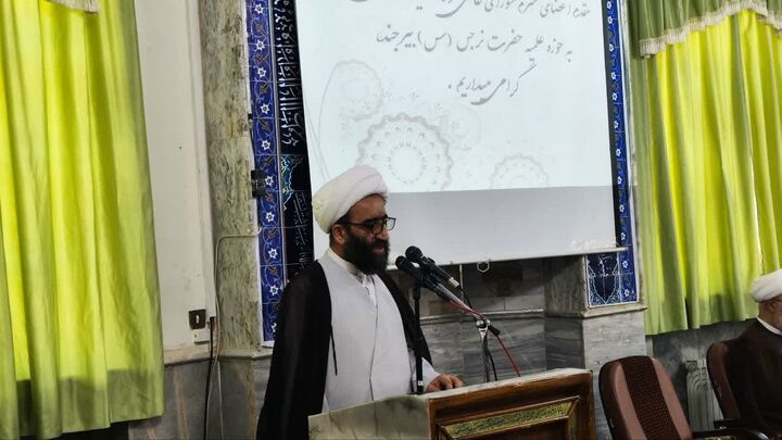 رسالت سنگین‌تر حوزه‌های خواهران در سلامت فرهنگی جامعه