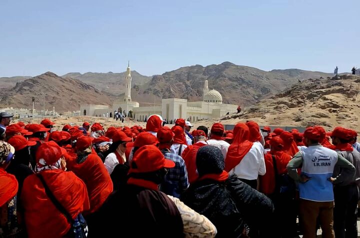 گزارشی از زیارت دوره زائران ایرانی در مدینه‌النبی