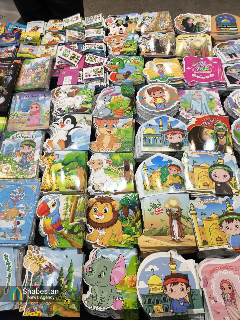 قدم به قدم در بخش ناشران کودک و نوجوان نمایشگاه کتاب/از عرضه شاهنامه برای کودکان تا ارایه آثار دینی