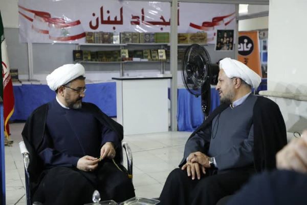 بازدید رئیس ستاد کانون‌های فرهنگی هنری مساجد کشور از نمایشگاه کتاب