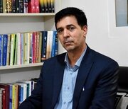 به تدریس شاهنامه در مدارس به طور ویژه توجه شود