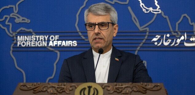 بقائی: ایران میز مذاکرات را ترک نکرد