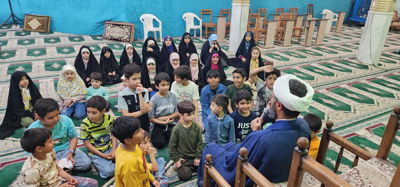 قصه، بازی و شادی؛ میهمانی کوچولوها در مسجد چهارده معصوم(ع)