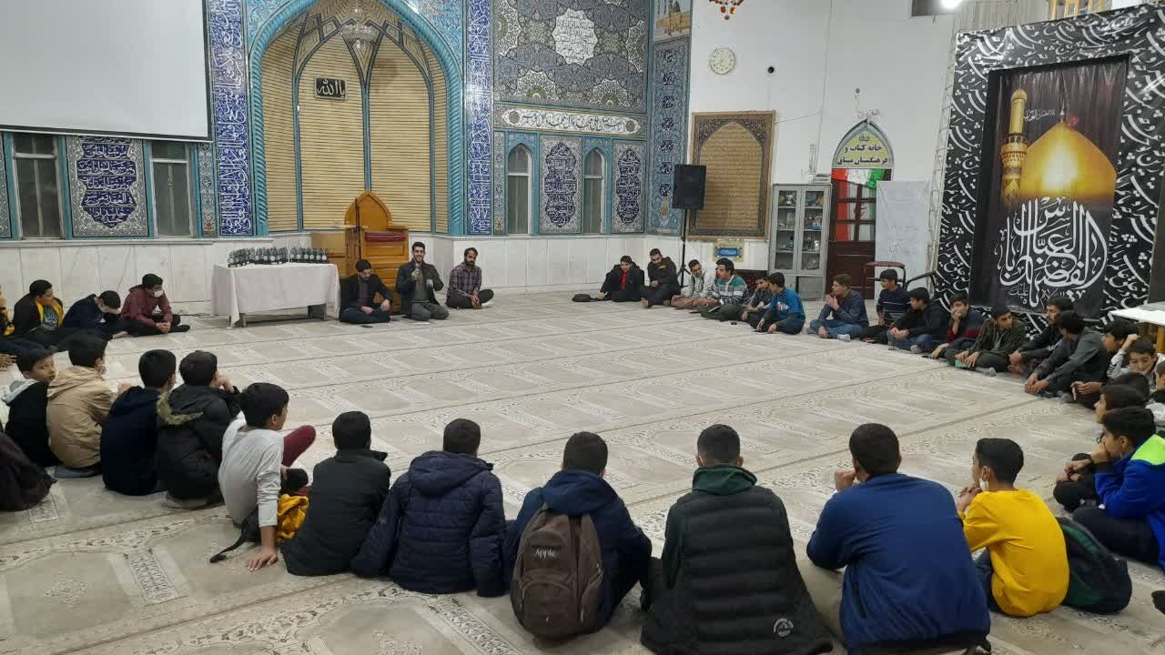 تمرکز مساجد تنها بر اعمال عبادی مانع از پویایی میشود