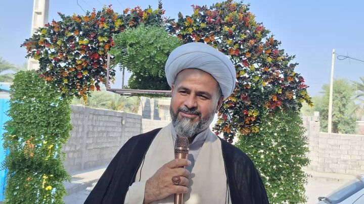 انس با قرآن انسان را در مسیر رشد و کمال قرار می دهد