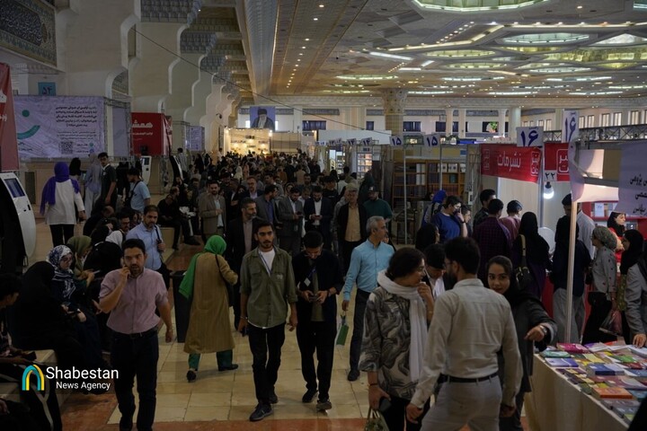 ساعت فعالیت امروز و فردای نمایشگاه کتاب تهران تا ساعت ۲۱ تمدید شد