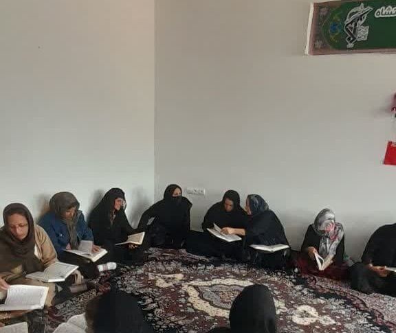 محفل انس با قرآن کریم به یاد شهید رئیسی در کانون مشکات برگزار شد