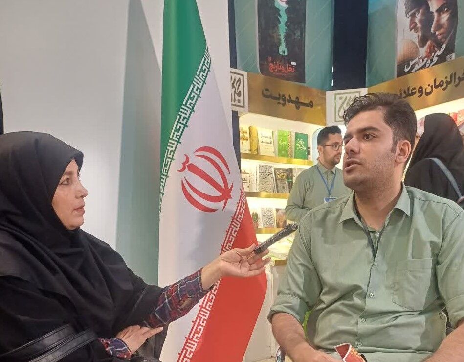 عرضه ۷۰ اثر جدید در نمایشگاه کتاب از انتشارات جمکران/«خدا با ماست» پرفروش ترین کتاب