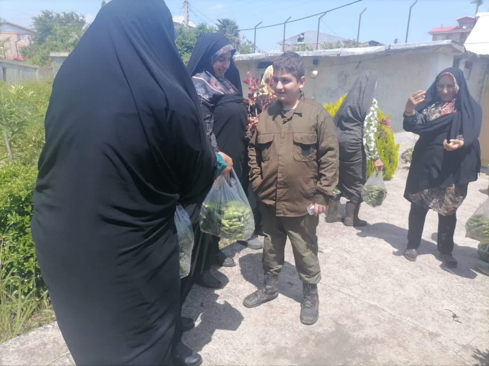 پیشگامی بسیجیان در مقابله با تحریم‌های اقتصادی 