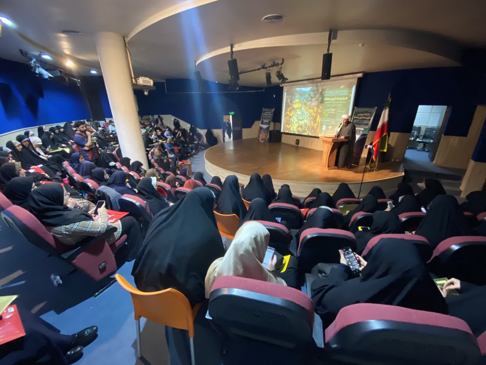 در جنگ شناختی و ادراکی باید دشمن را دچار خطای فکری کنیم