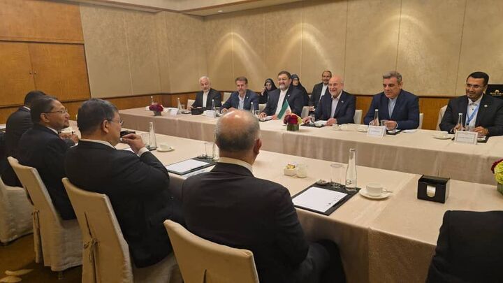 قالیباف با رئیس مجلس مالزی دیدار کرد