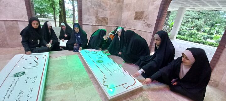 گرامیداشت یاد شهدای خدمت توسط اعضای کانون یاران یار