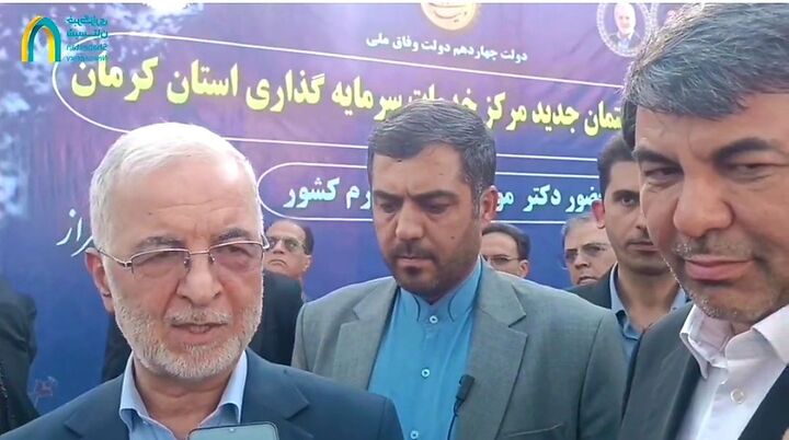 مصاحبه وزیر کشور با خبرنگاران کرمانی