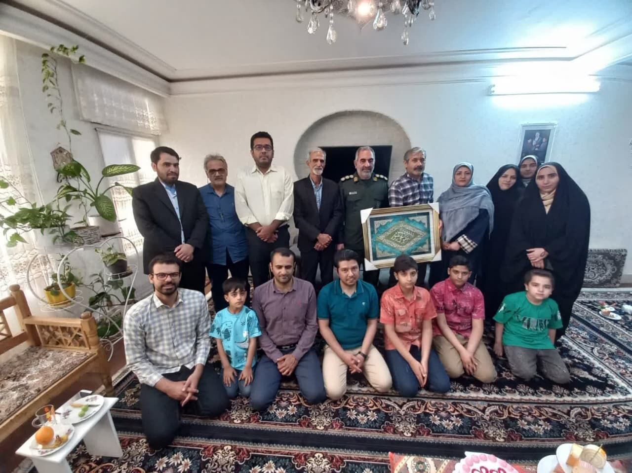 تجلیل از بانوی هنرمند تئاتر آران و بیدگل در چهارمین هفته «جمعههای هنر»