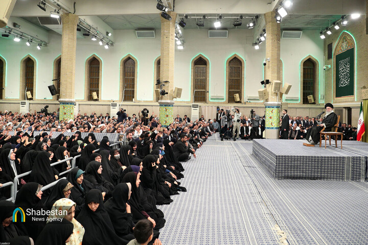 امروز طرح اختلافات سلیقه‌ای و سیاسی‌کاری زیانبارتر از هر زمان است/مراقب باشید در فهم انقلابی‌گری خطا نکنید