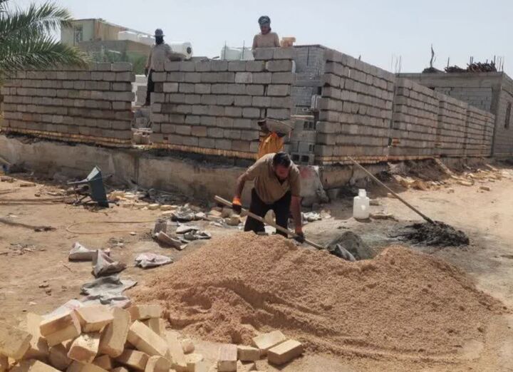 جوانان کانون فرهنگی هنری کمیل موکب آیت‌الله بروجردی را در عراق می‌سازند