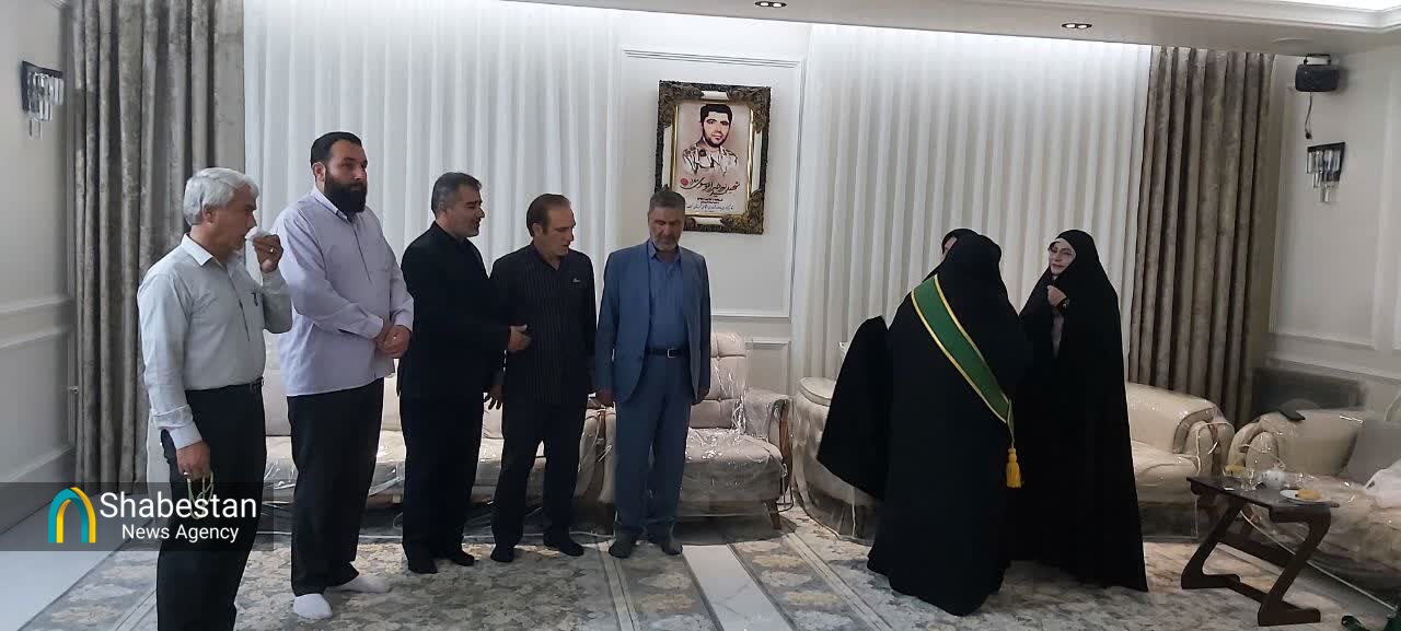 دیدار خادمین ستاد مردمی جشن غدیر با خانواده شهید موسوی