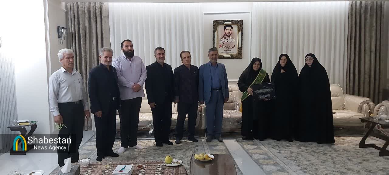 دیدار خادمین ستاد مردمی جشن غدیر با خانواده شهید موسوی