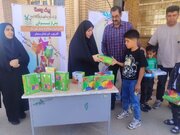 ویژه‌برنامه «پیک روستا» به مناسبت روز جهانی کتابخانه‌های سیار در ایلام برگزار شد