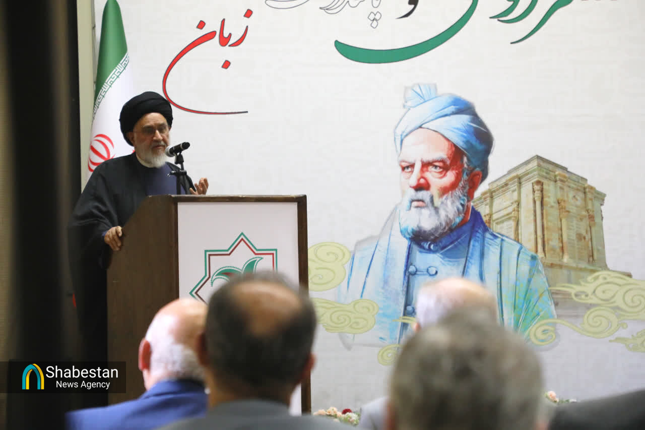 عمق حِکمی، شاهنامه را بیبدیل کرده است