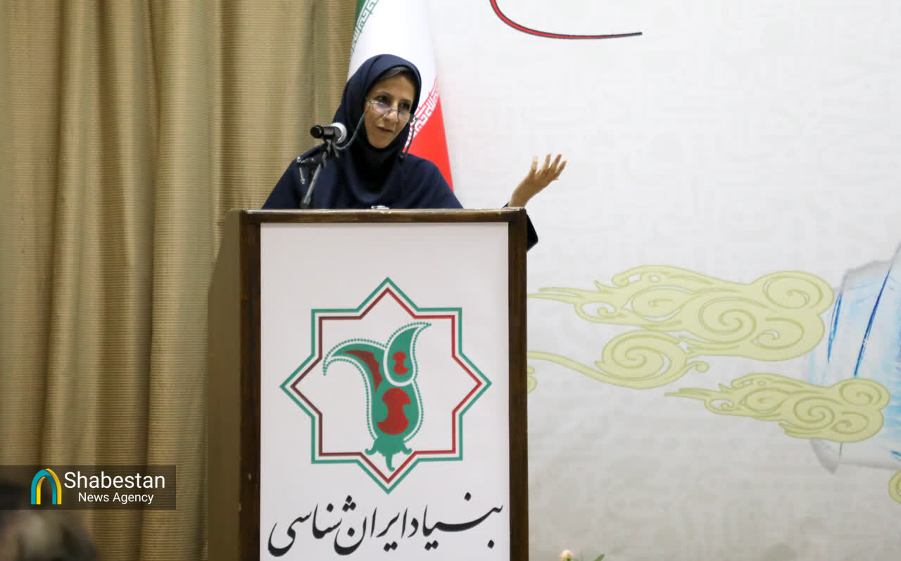 عمق حِکمی، شاهنامه را بی‌بدیل کرده است