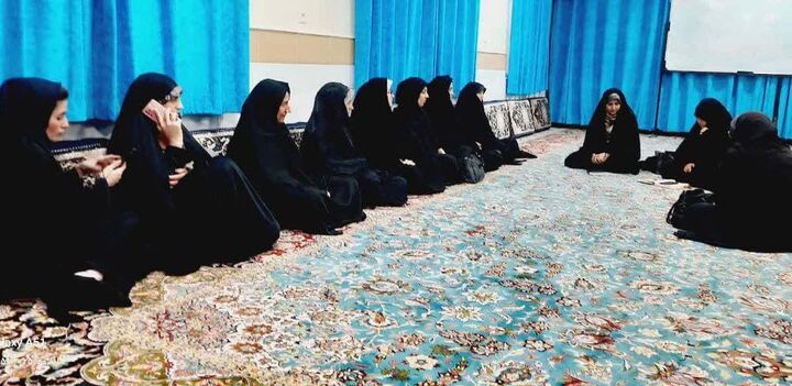 نشست تخصصی روانشناسی نوجوان در کانون امام زمان (عج) آران و بیدگل برگزار شد