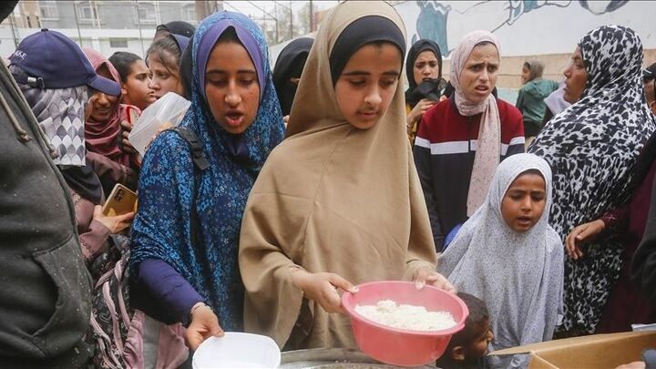 احتمال موافقت اسرائیل با ورود ۹ تریلی حامل کمک بشردوستانه به نوار غزه