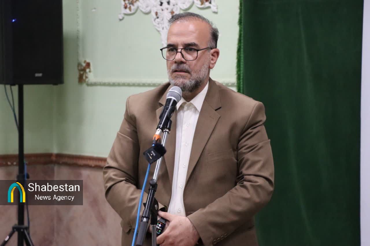 مساجد، بستری برای شنیدن مشکلات مردم؛ ارتباط شهردار کرمان و شهروندان در مسجد