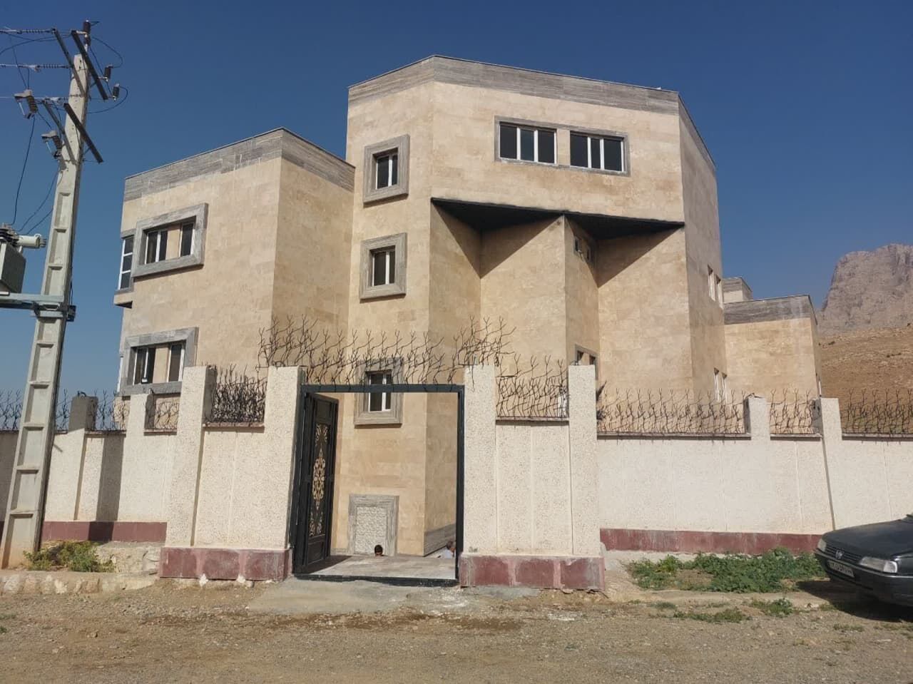 مجتمع فرهنگی و هنری بیستون با حضور وزیر فرهنگ و ارشاد اسلامی افتتاح شد