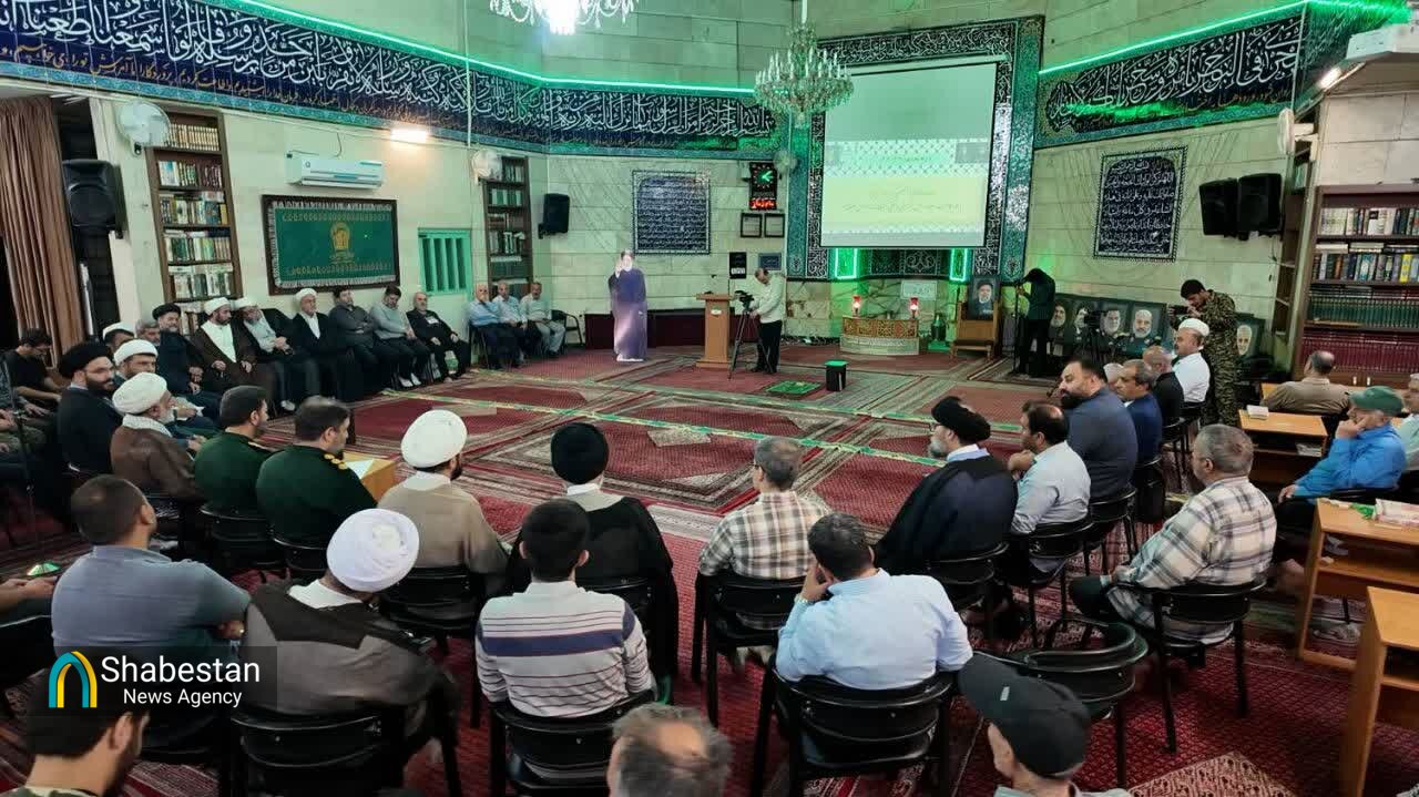 نخستین سالگرد شهید جمهور در مسجدی که رئیسیِ عزیز امام آن بود