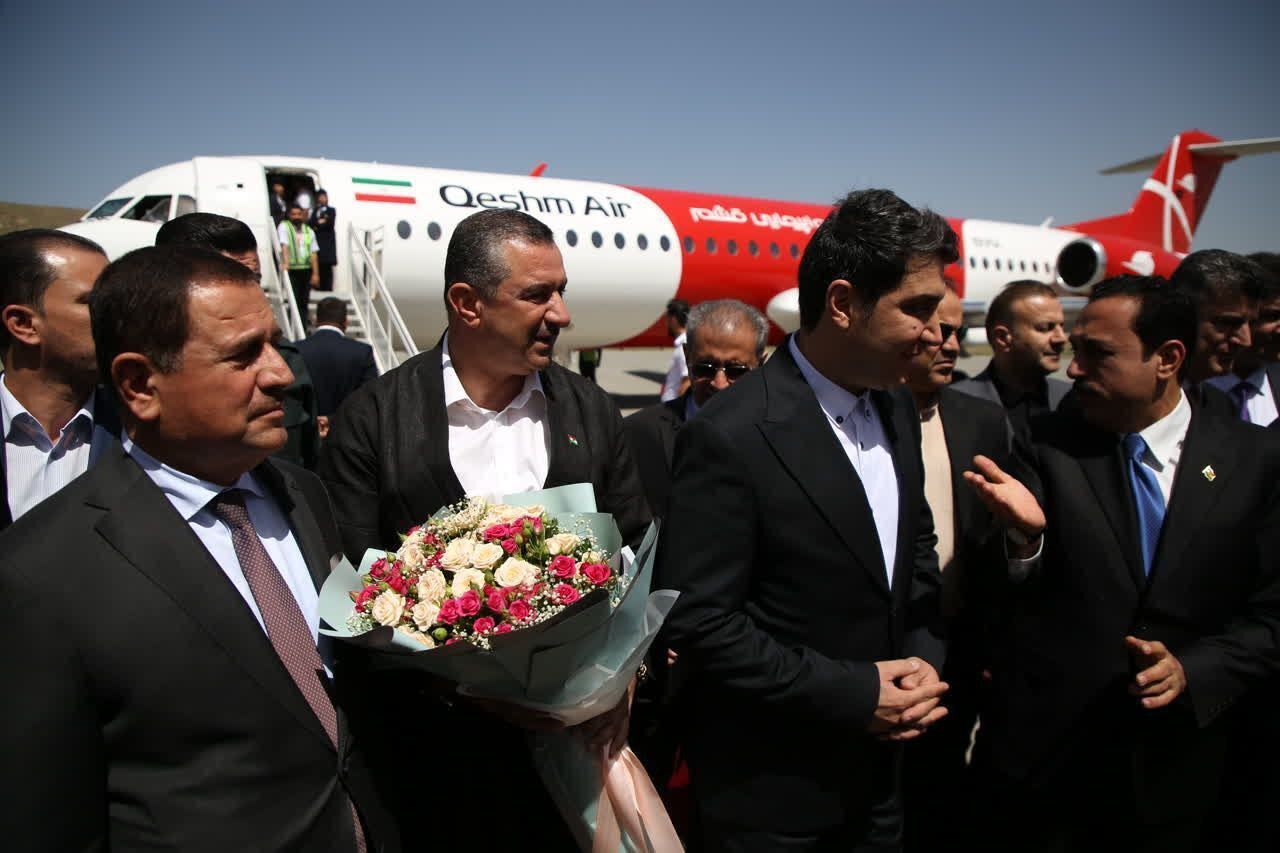 استانداران اقلیم کردستان عراق وارد فرودگاه سنندج شدند