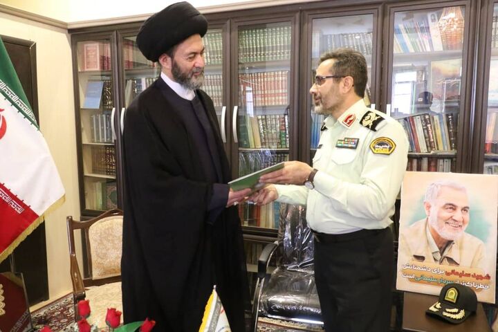 آیت الله عاملی انتخاب فرمانده انتظامی استان را به عنوان فرمانده برتر کشوری تبریک گفت