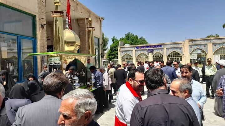 برپایی ایستگاه صلواتی در سنقر بمناسبت اولین سالگرد شهدای خدمت