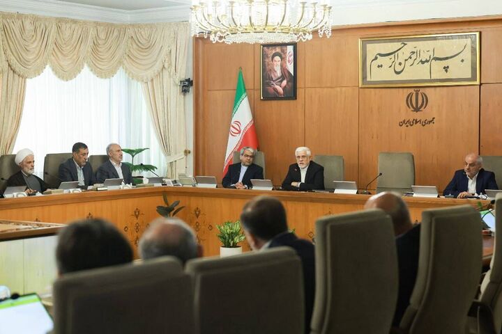 ایران در راهبرد توسعه علم و فناوری از کسی دستور نمی‌گیرد